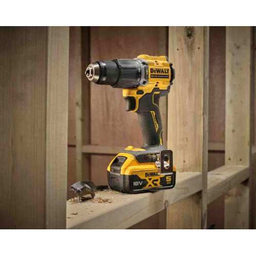 Дриль-шуруповерт акумуляторний безщітковий ударний DeWALT DCD799P2T