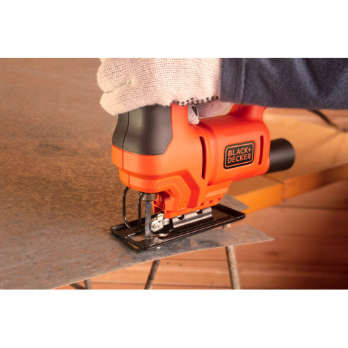 Пила лобзиковая мережева BLACK+DECKER BES603
