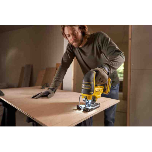 Пила лобзикова акумуляторна STANLEY FATMAX SFMCS650B