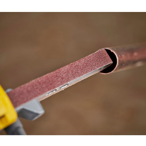 Шліфмашина стрічкова-напилок акумуляторна STANLEY FATMAX SFMCE210B